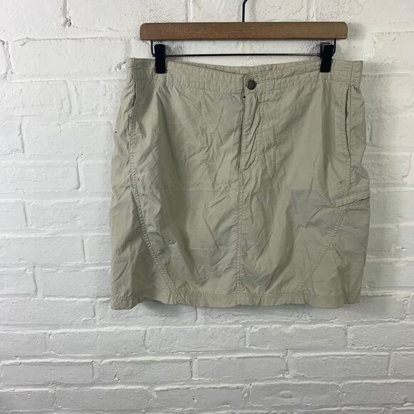 Columbia Women's Titanium Hiking Mini Skirt Low Rise Tan Khaki Size 10 - Picture 1 of 4